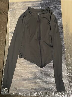 Women’s size small gray Zip-Front Long Sleeve Top